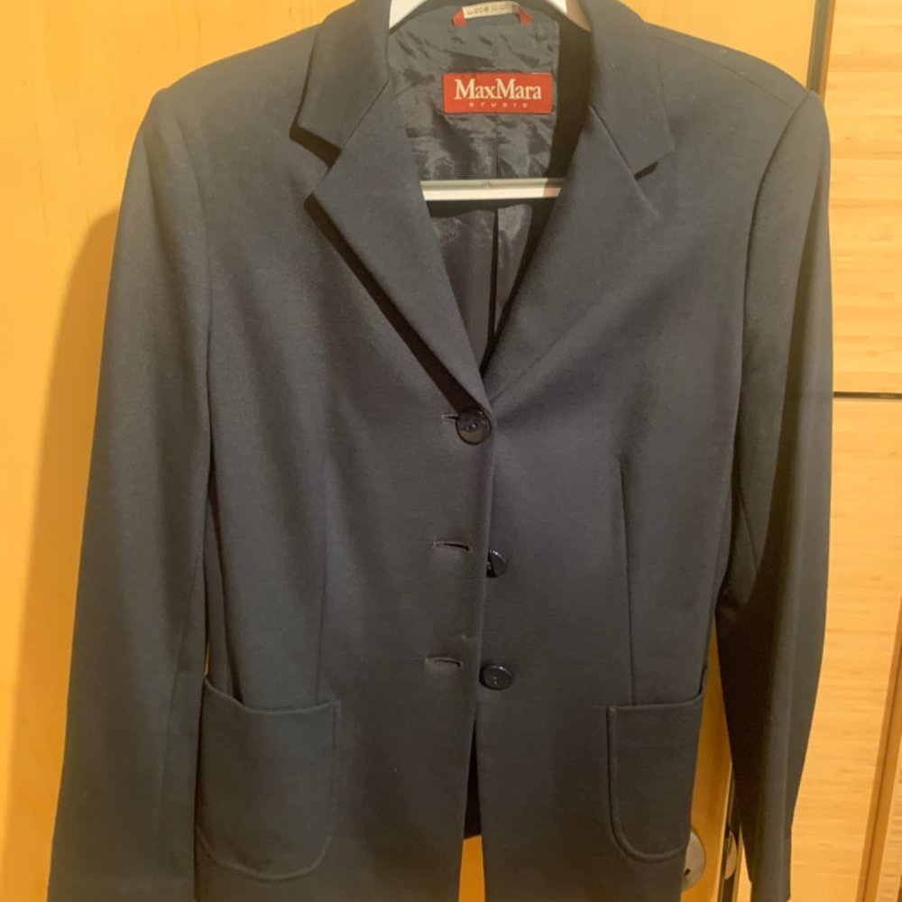 Navy blue knit blazer